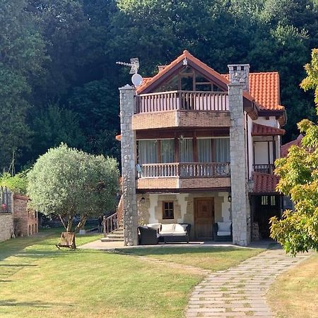 Casa Con Amplio Jardin En Pechonヴィラ エクステリア 写真