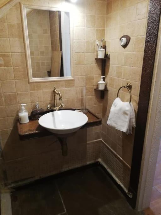 Casa Con Amplio Jardin En Pechonヴィラ エクステリア 写真