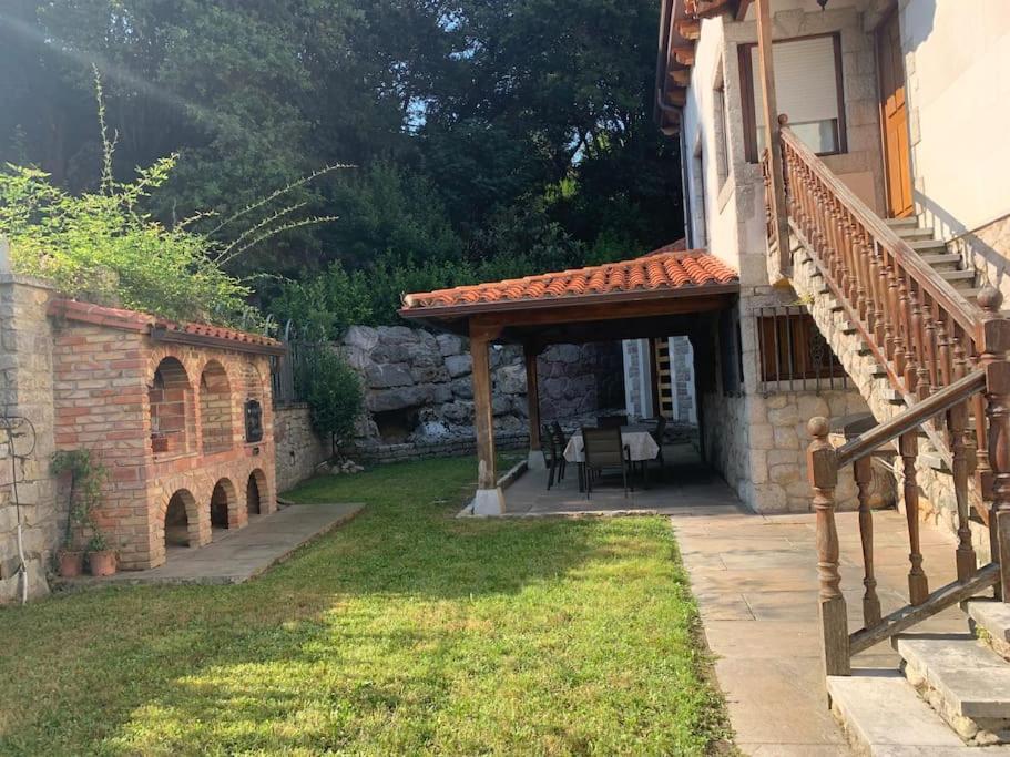 Casa Con Amplio Jardin En Pechonヴィラ エクステリア 写真